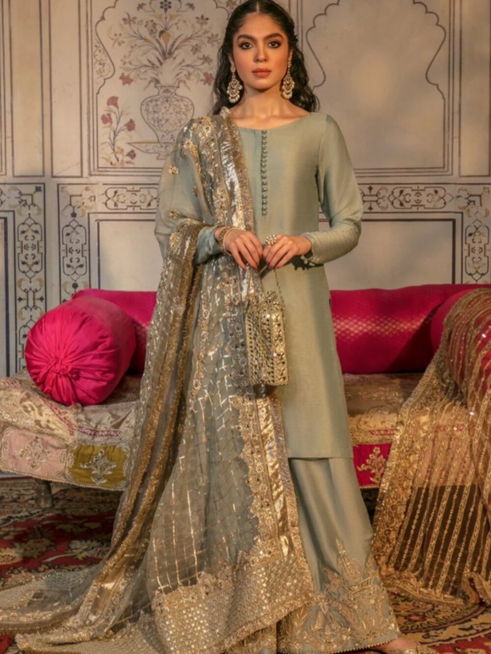Ezra - S / Ice blue / Without potli bag